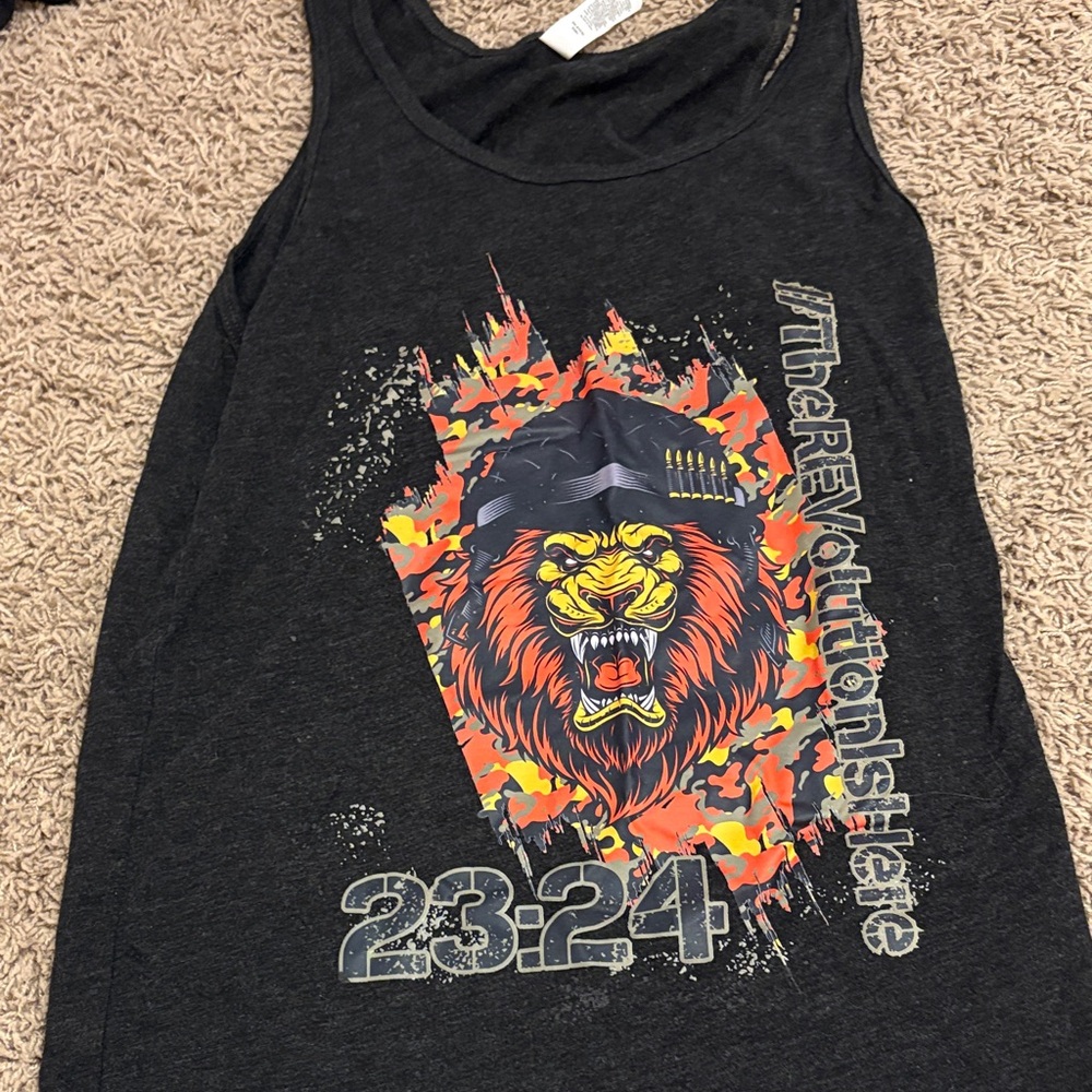 Top Gun Revelation Graphic Lion Tank Top